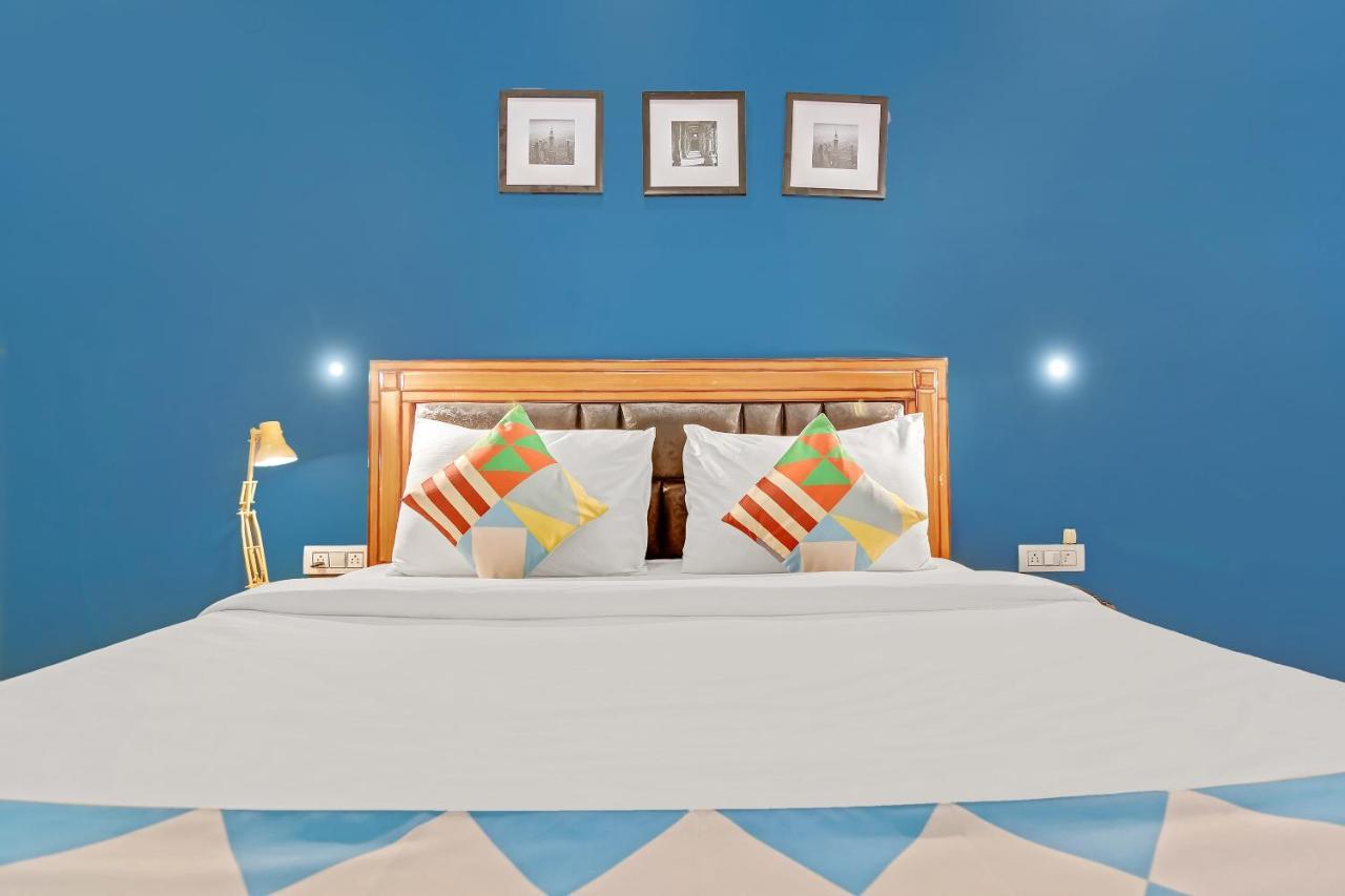 Oyo Home 64106 Comfortable Stay New Delhi Exteriör bild